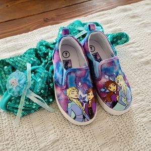 Frozen Elsa Sneakers Toddler 7 & Frozen Leg Warmer Dress-Up Bundle